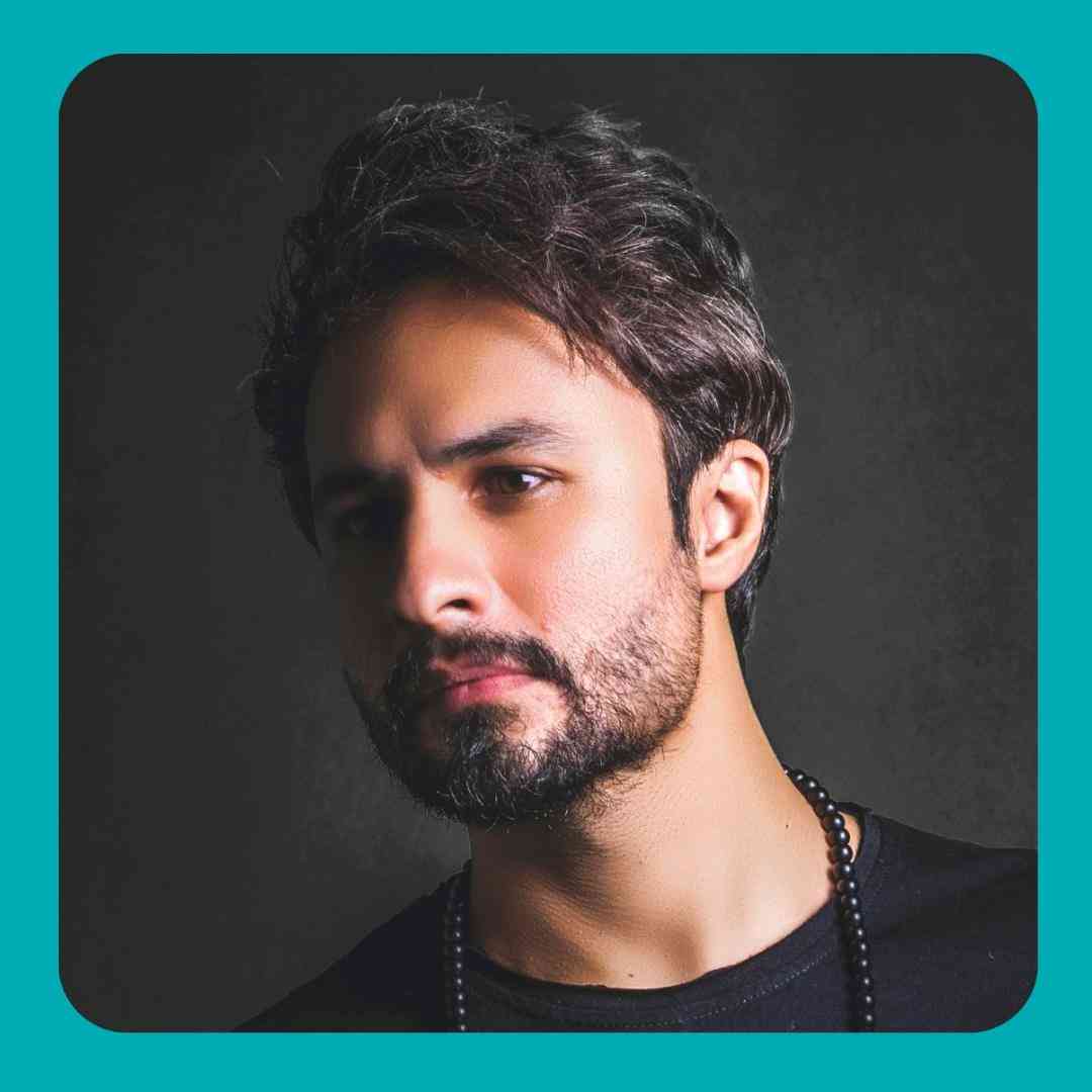 راغب خدایا عاشقش هستم خدا دستم به دامانت نگیر