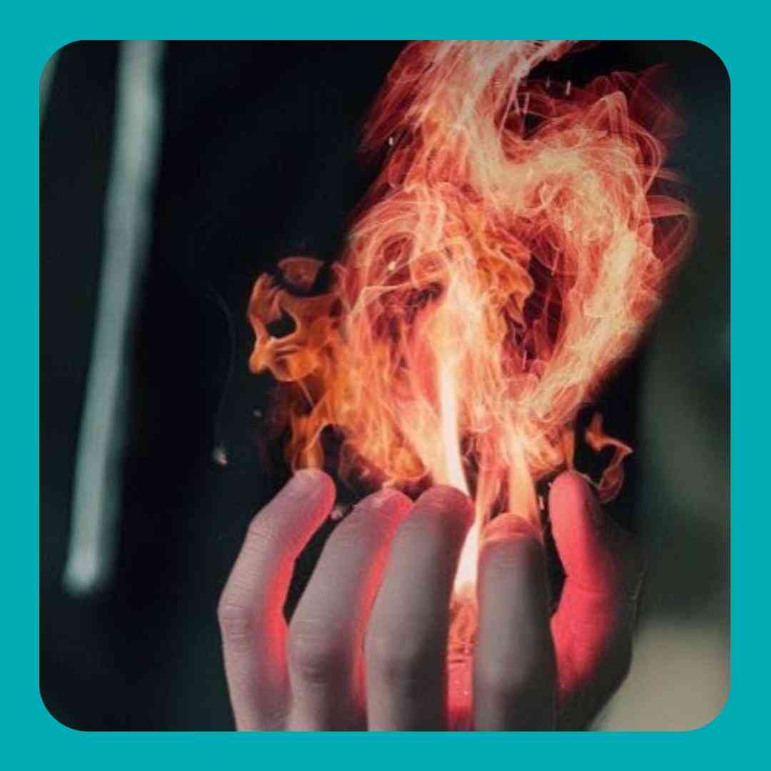 من بنزینم دنبال اشتعال یه دبه باروتم پی انفجار