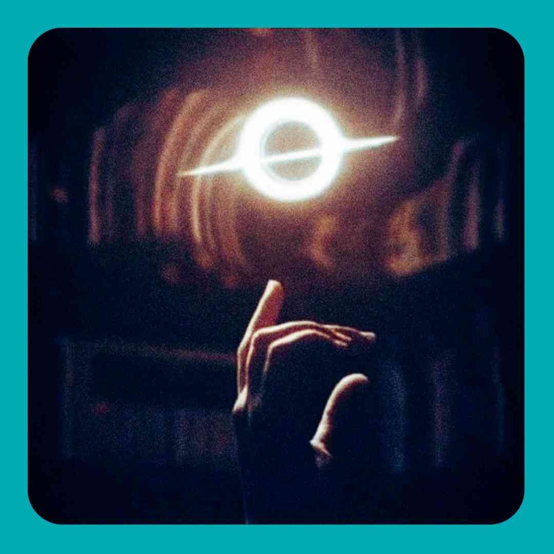 از آسمون داره میاد یه دسته حوری