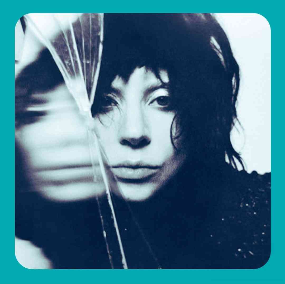 لیدی گاگا آبراکادابرا