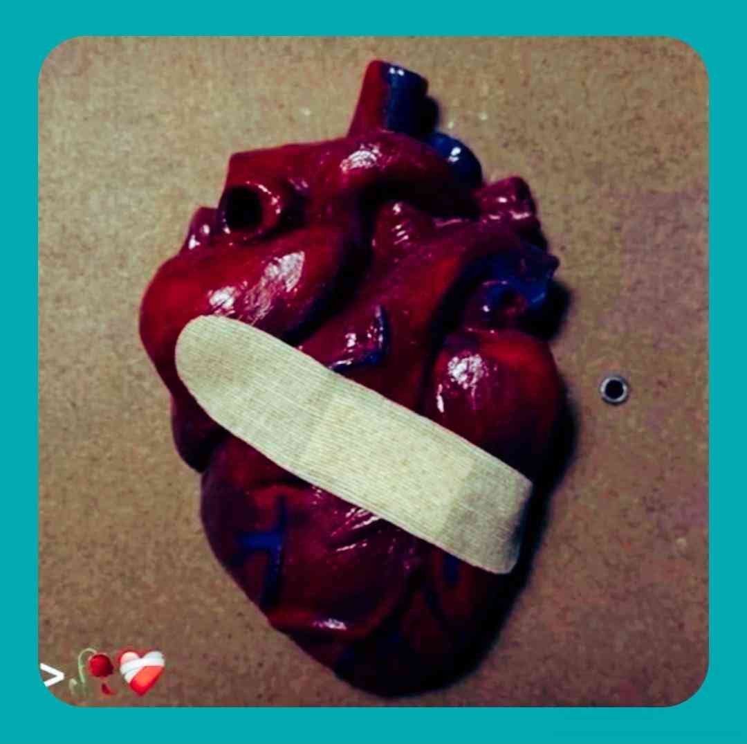 عاشقت شدم منه هجده ساله اره همه چی بودش