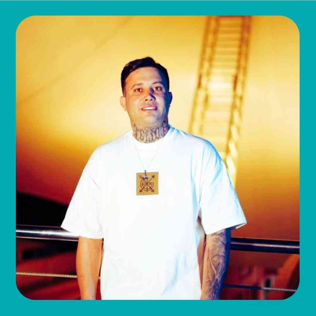 علی احمدیانی از بس