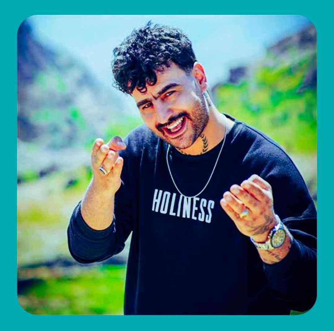 وحید عباسی آری