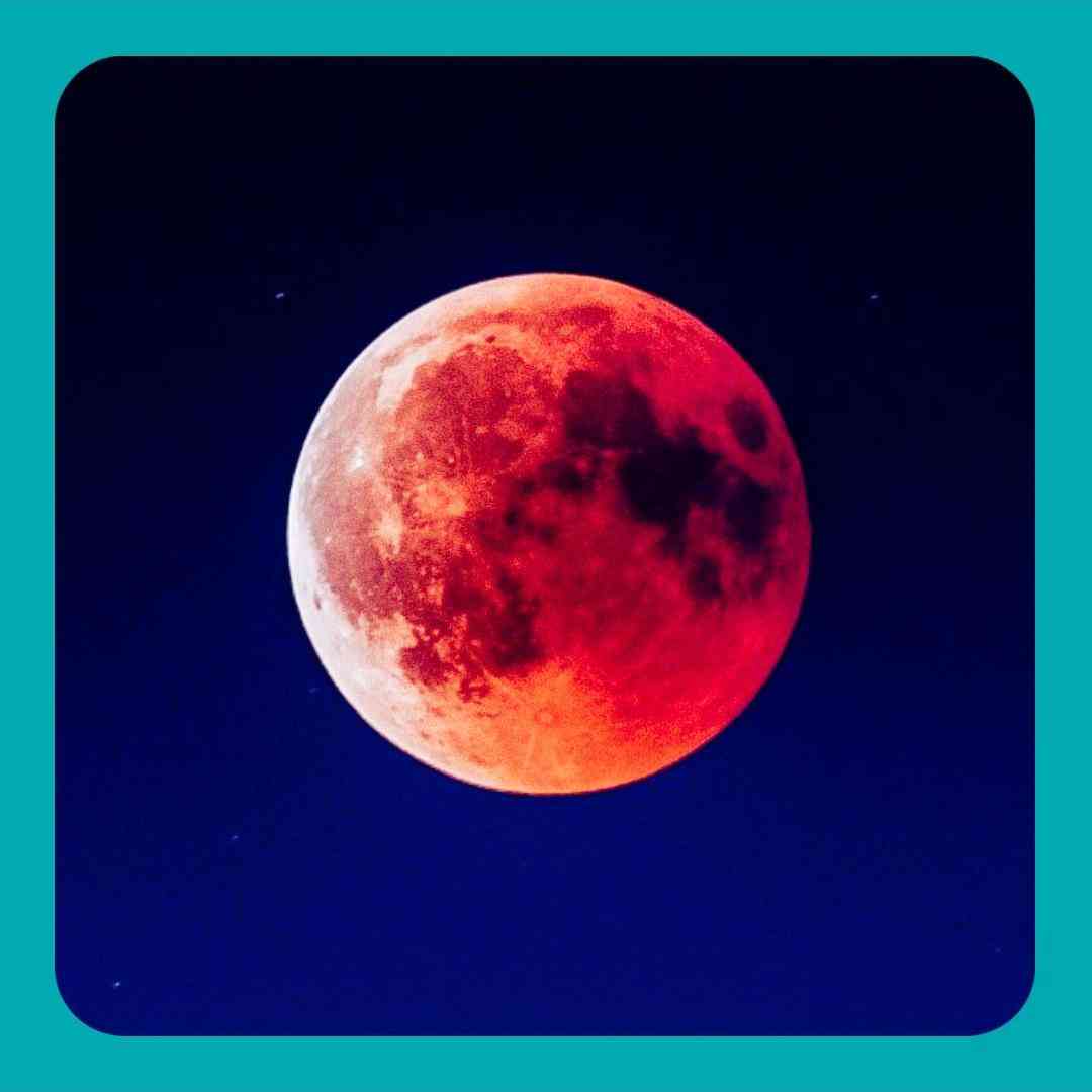 تو ماه آسمونی در شب تارم