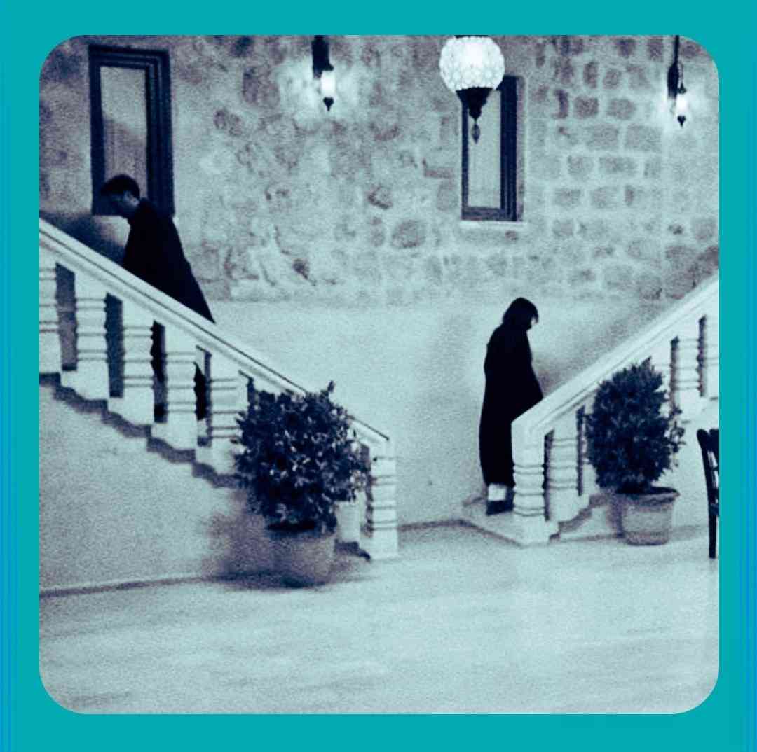 دانلود آهنگ جدید سفیدی مث سقف اتاقم اونقد سفیدی حس نمیکنم