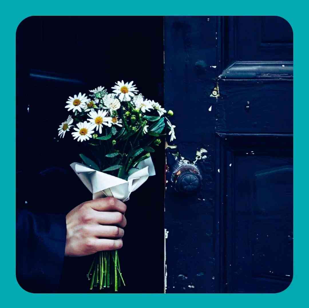 دانلود آهنگ جدید ﮔﻠﺎی ﻳﺎس ﺗﻮ ﺑﺎﻏﭽﻪ ﻏﺮوﺑﺎ با صدای زن