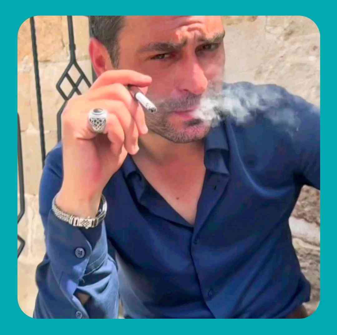 دانلود آهنگ جدید دوباره سیگاری شدم میدونم ازم بیزاری گلم